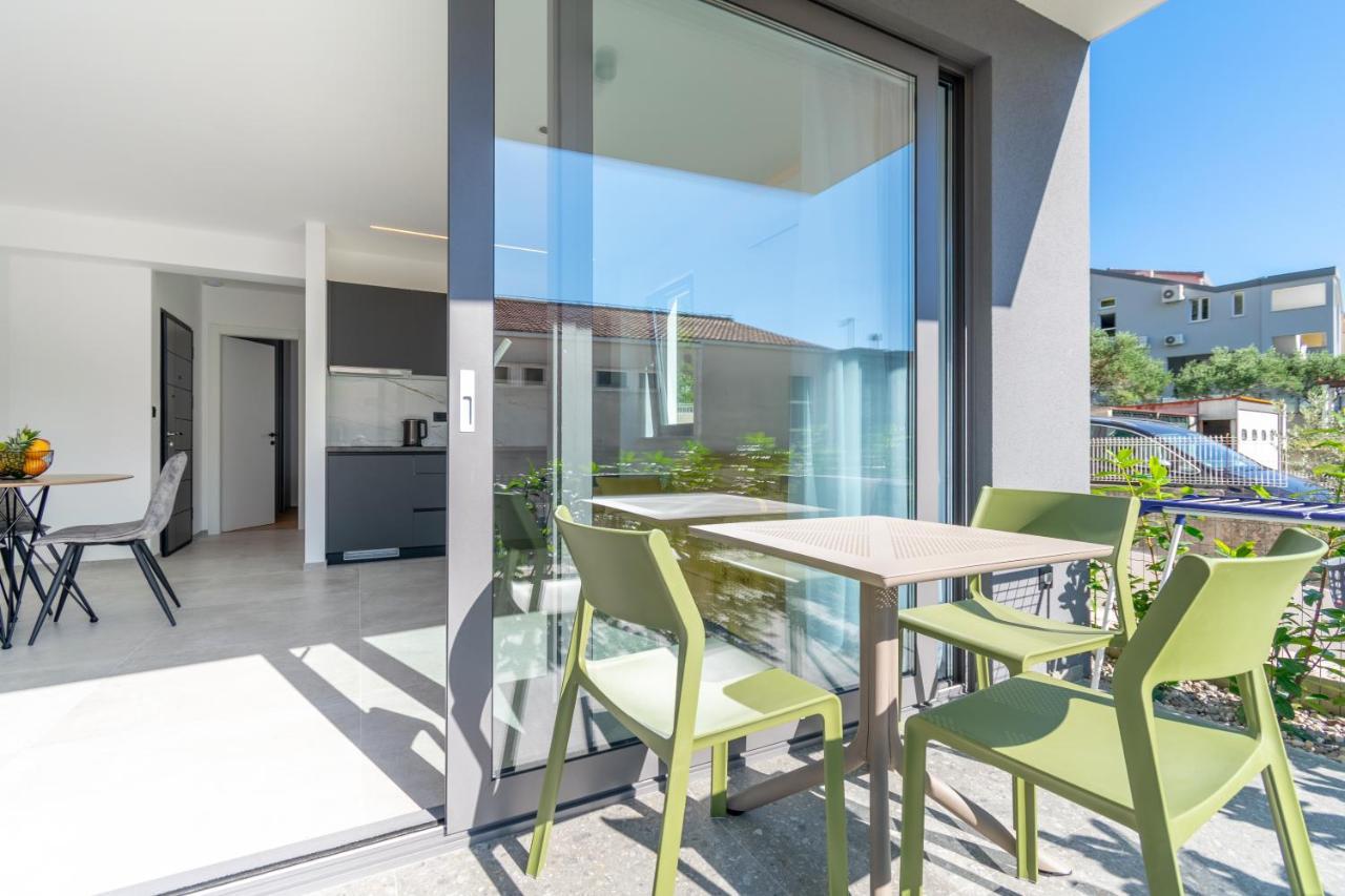 Apartmani Pino 1 Башка-Вода Экстерьер фото