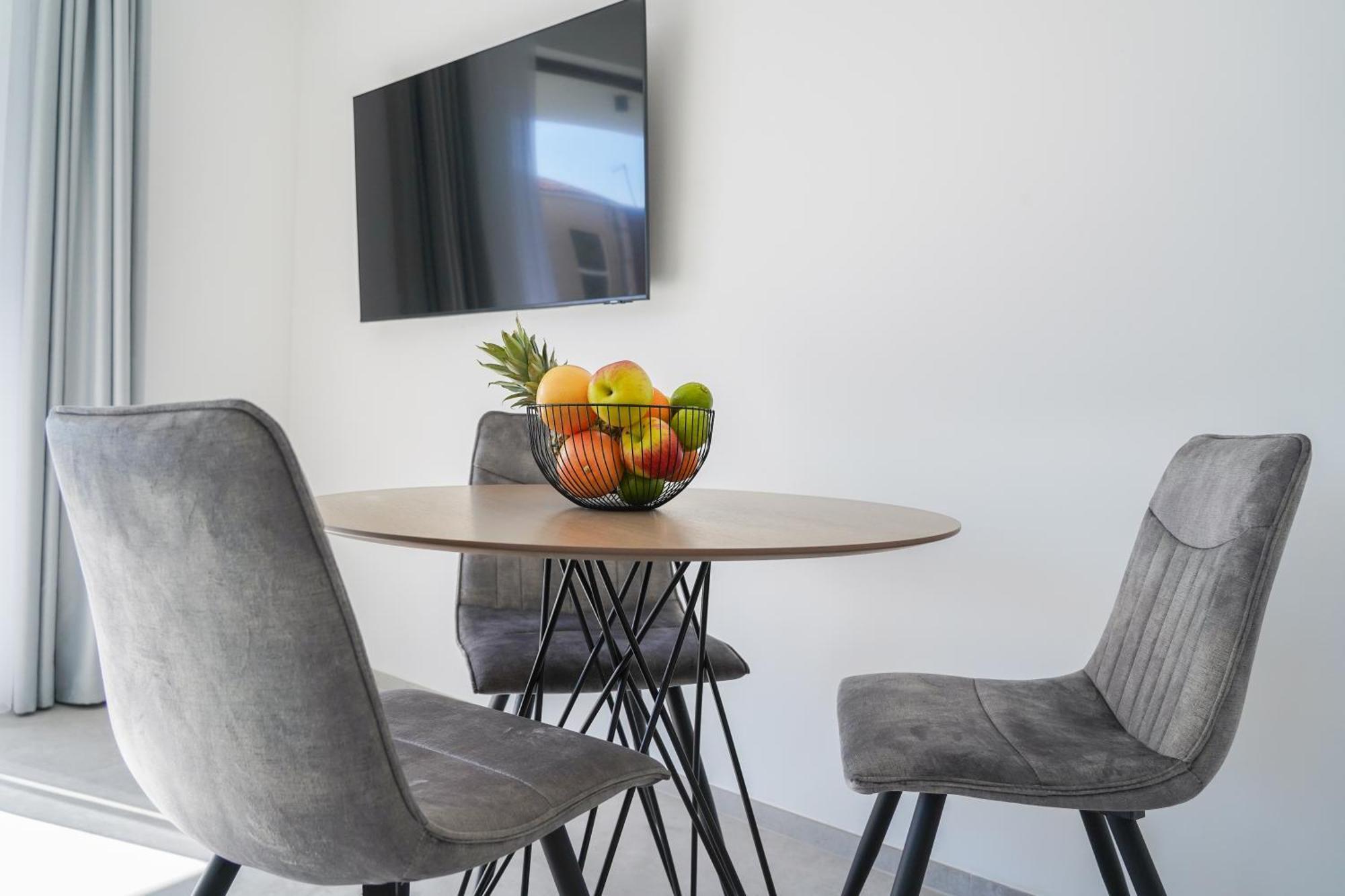 Apartmani Pino 1 Башка-Вода Экстерьер фото