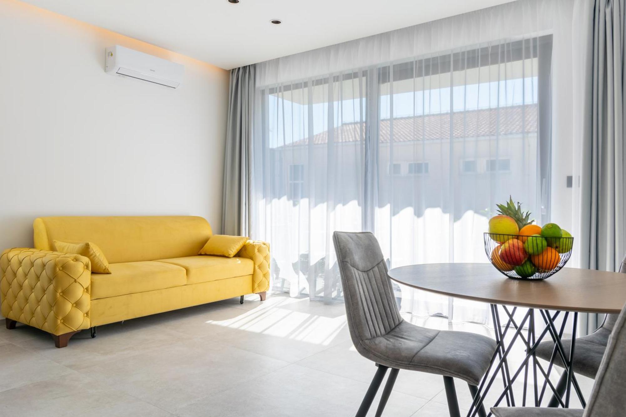 Apartmani Pino 1 Башка-Вода Экстерьер фото