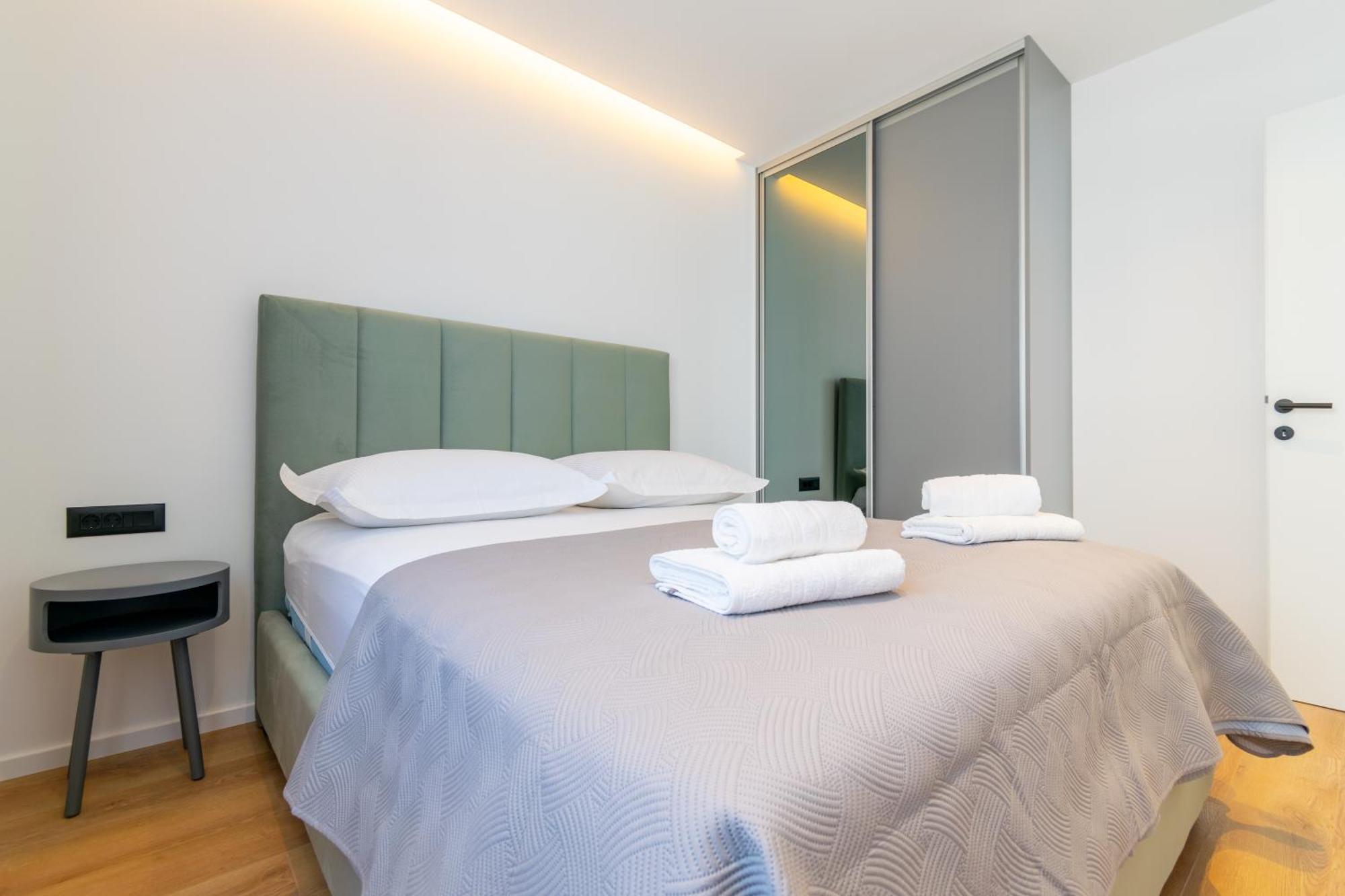 Apartmani Pino 1 Башка-Вода Экстерьер фото