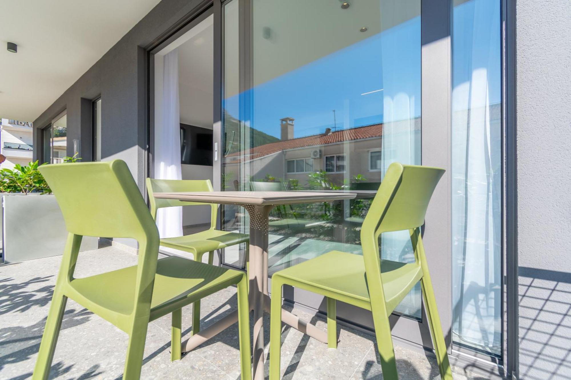 Apartmani Pino 1 Башка-Вода Экстерьер фото